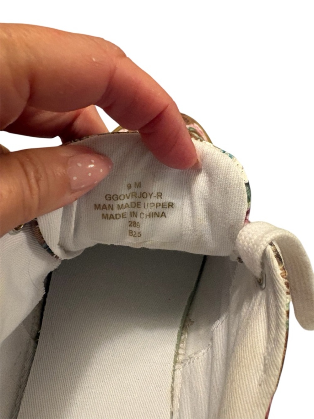 GBG Los Angeles Women’s Floral Sneakers - Picture 6 of 8